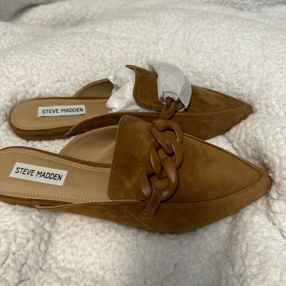 Brand New Steve Madden Shoes - Picture 2 of 3